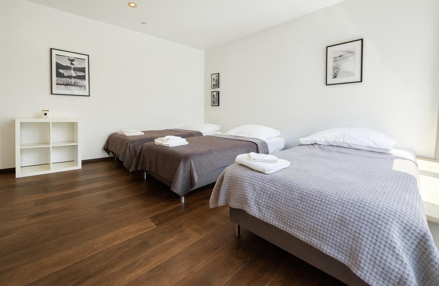 Old Town Apartment *