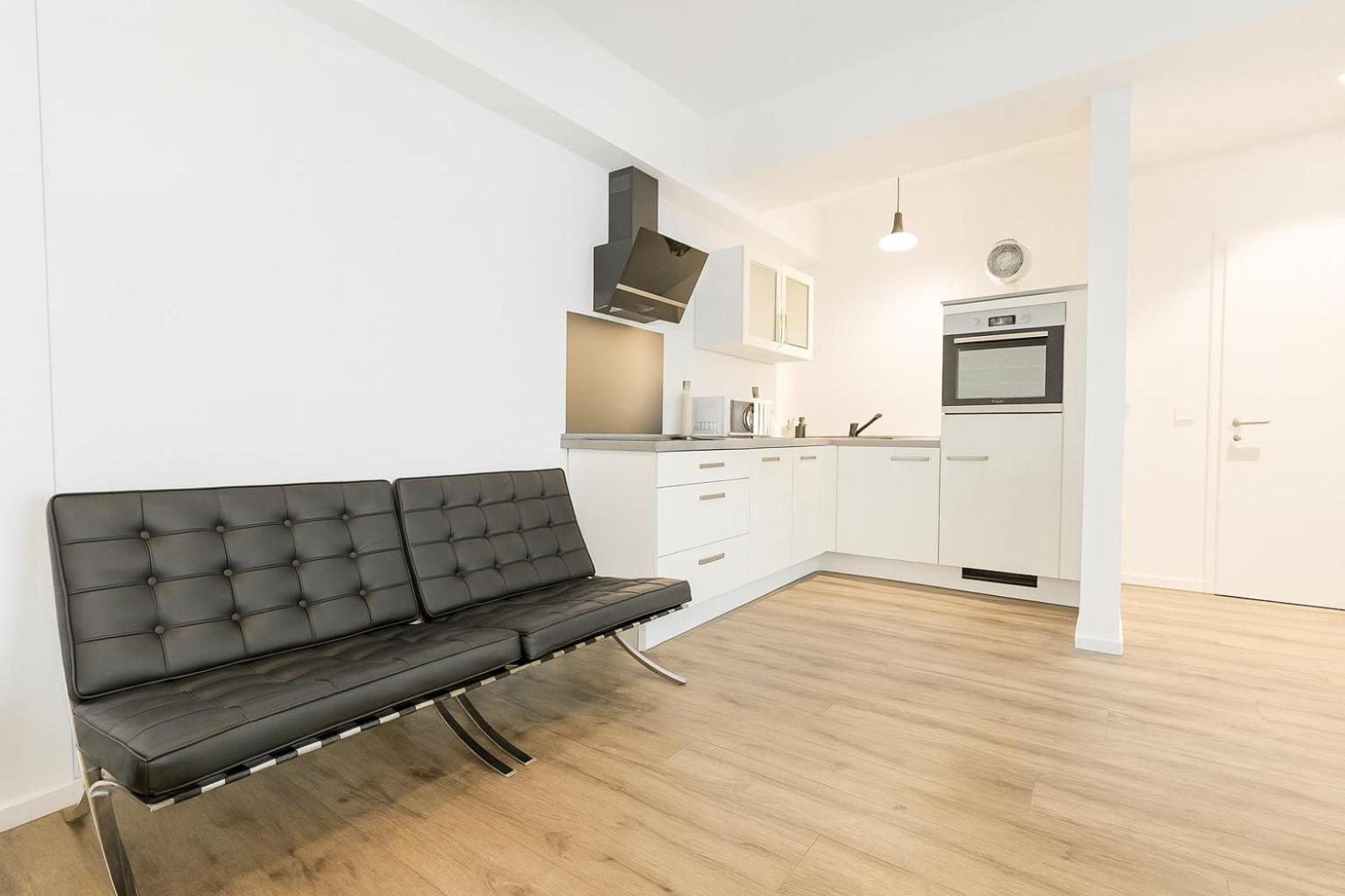 Old Town Apartment *